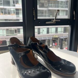 Elegant Black Women's Shoes